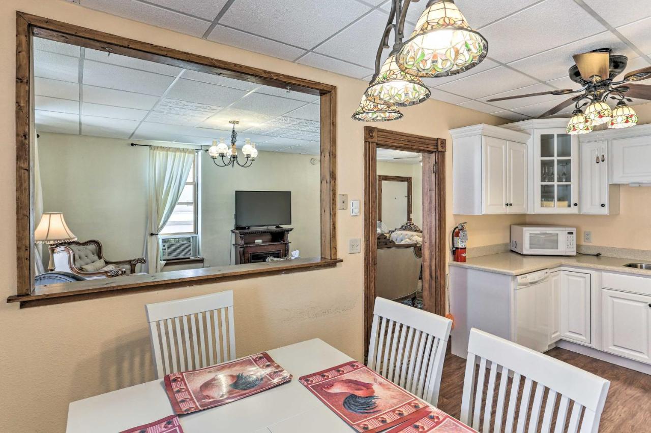 Custer Apt In Heart Of Town Shop, Dine, Hike Exterior foto