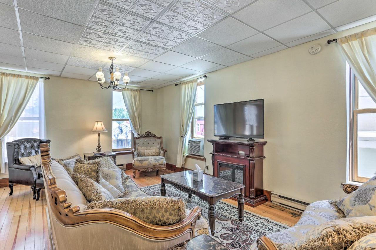 Custer Apt In Heart Of Town Shop, Dine, Hike Exterior foto